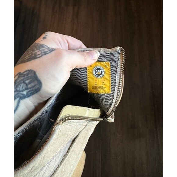 CAT Caterpillar Ankle Boots Beige Low Heel Block Heel Work Shoe Women's Size 8 - Picture 7 of 7